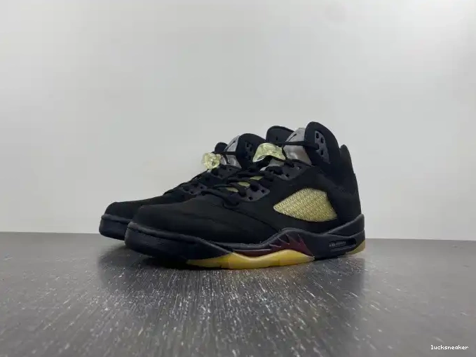 LUCY Ma Black Jordan FD1330-001 A Maniere Air x 5 0513